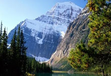 西甲：皇马在榜首战中 踢和马德里竞技.